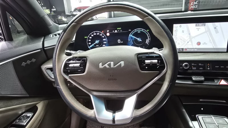 Kia K8