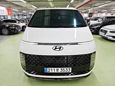 Hyundai Staria