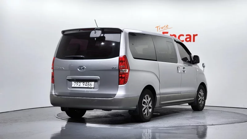 Hyundai Grand Starex