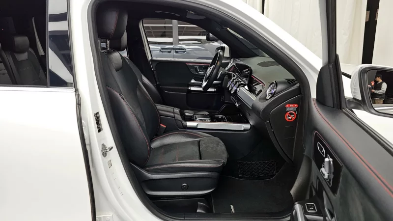 Mercedes-Benz GLB-Class