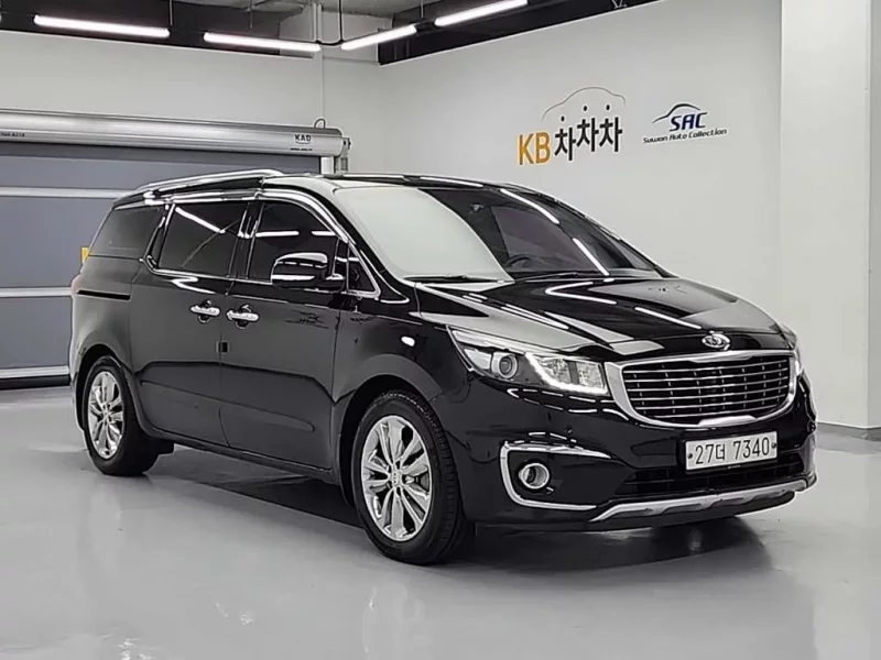Kia Carnival