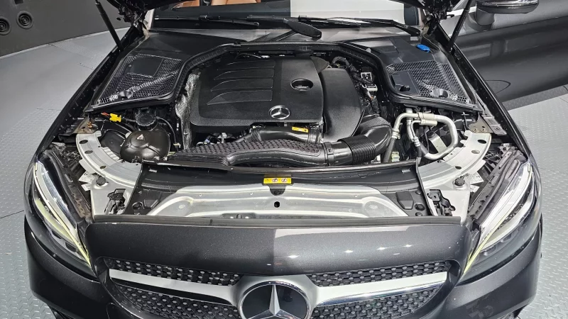 Mercedes-Benz C-Class