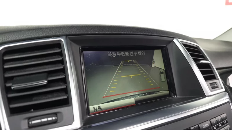 Mercedes-Benz M-class