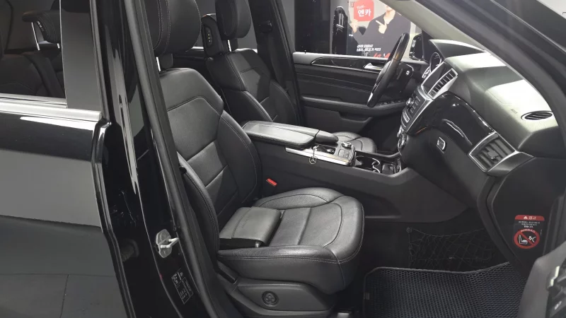 Mercedes-Benz M-class