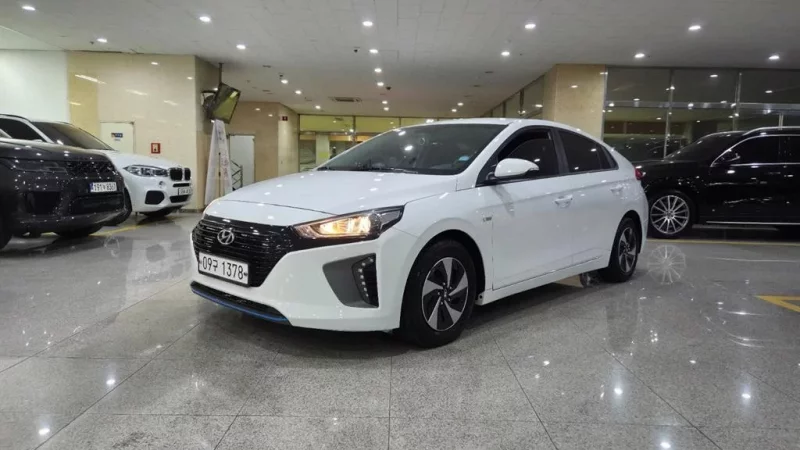 Hyundai Ioniq