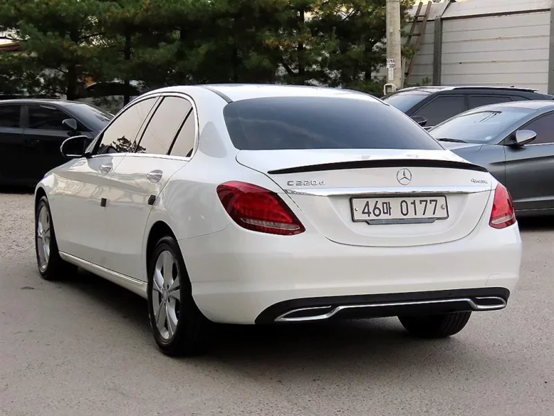 Mercedes-Benz C-Class