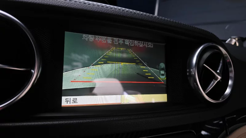 Mercedes-Benz SL-Class