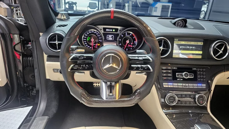 Mercedes-Benz SL-Class