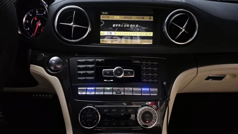 Mercedes-Benz SL-Class