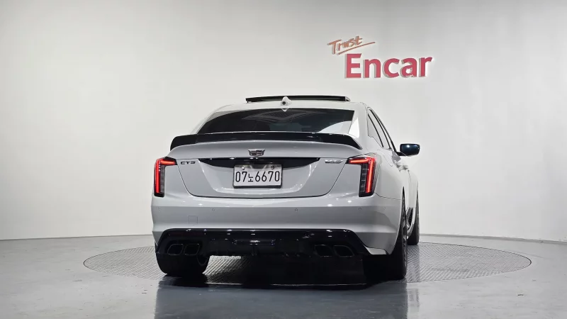 Cadillac CT5-V