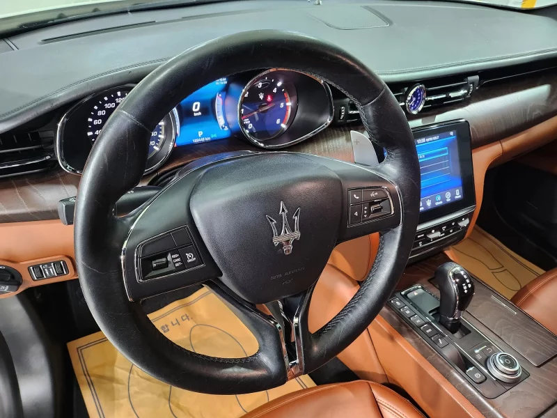 Maserati QUATTROPORTE