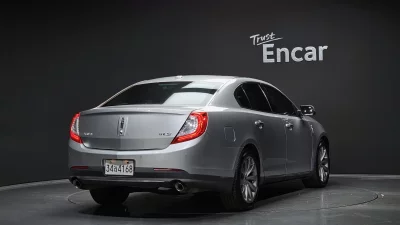 Lincoln MKS