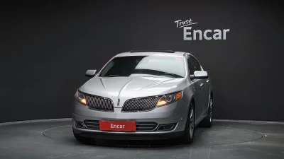 Lincoln MKS