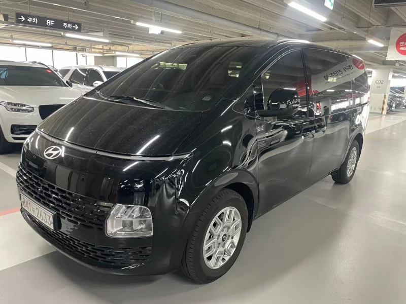 Hyundai Staria