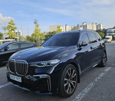 BMW X7