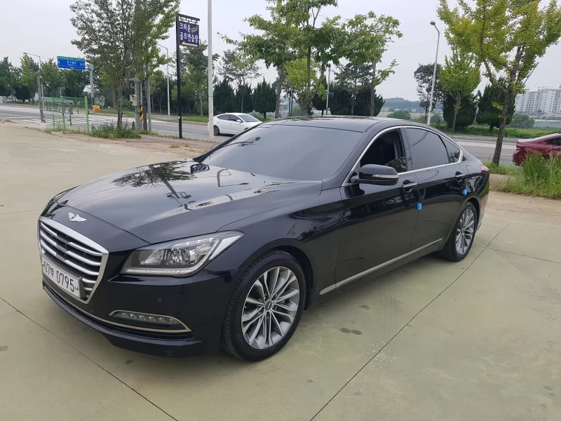 Hyundai Genesis