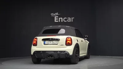 MINI Cooper Convertible