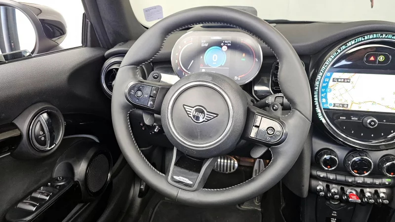 MINI Cooper Convertible