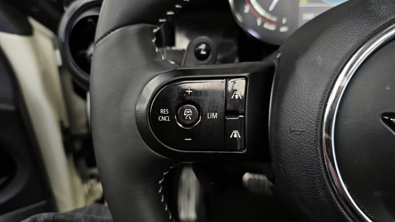 MINI Cooper Convertible