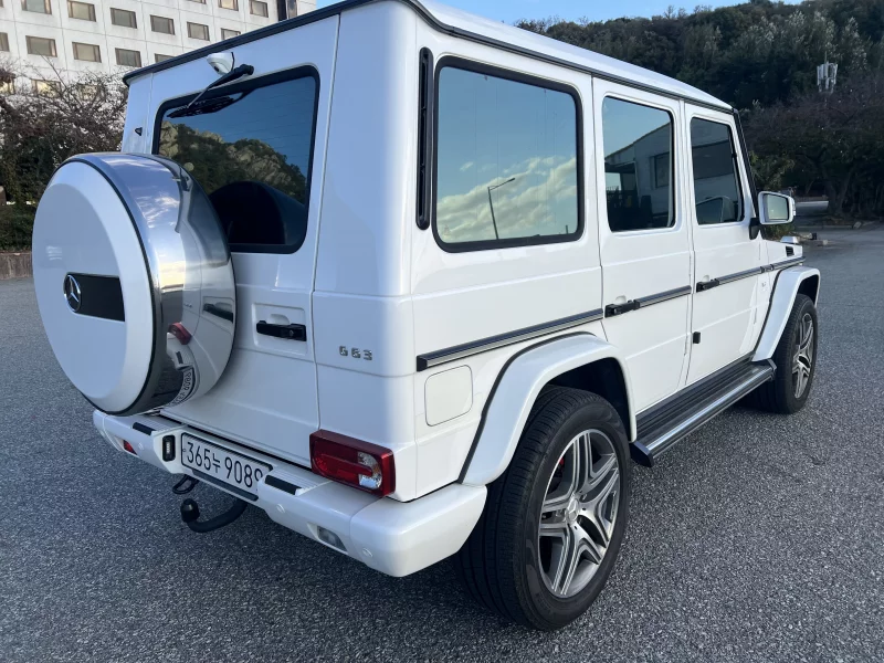 Mercedes-Benz G-Class