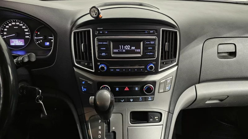 Hyundai Grand Starex