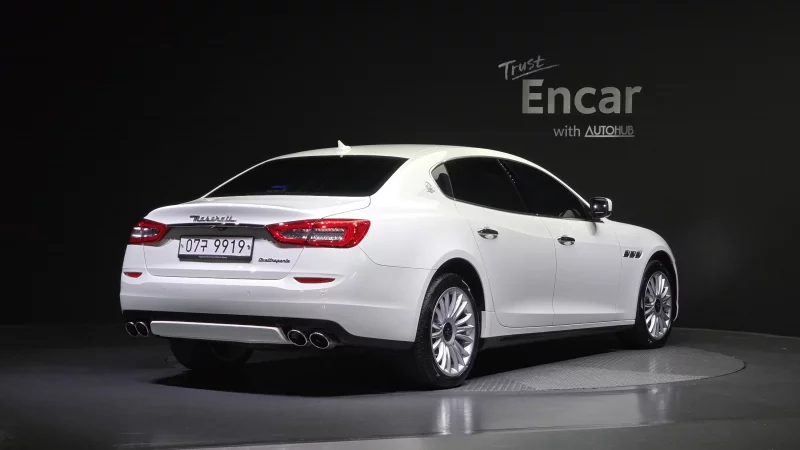 Maserati QUATTROPORTE