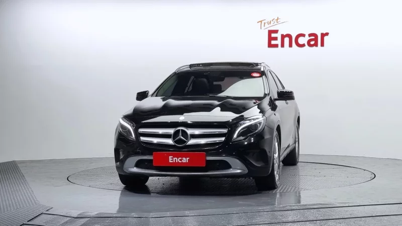 Mercedes-Benz GLA-Class