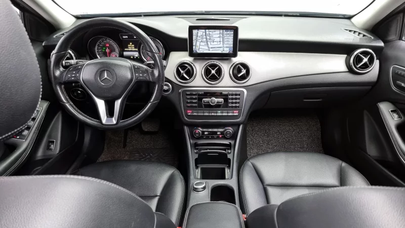 Mercedes-Benz GLA-Class