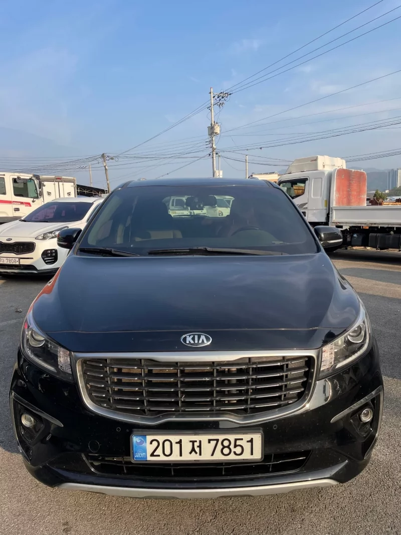 Kia Carnival