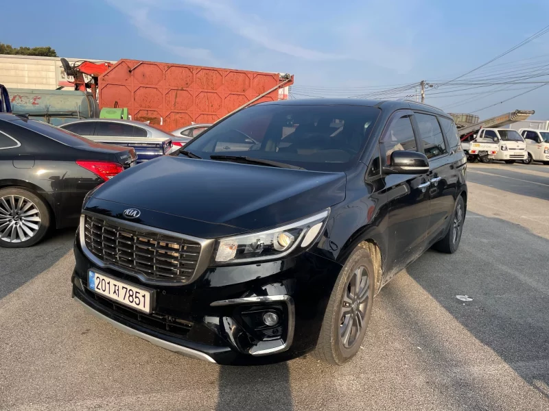 Kia Carnival