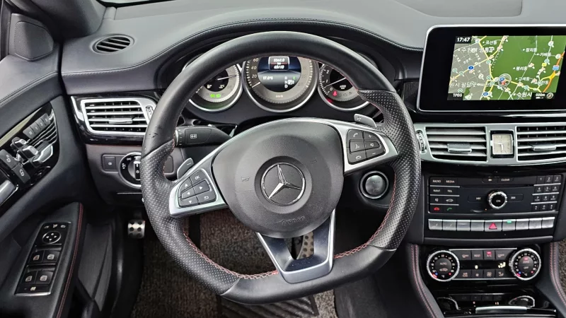 Mercedes-Benz CLS-Class