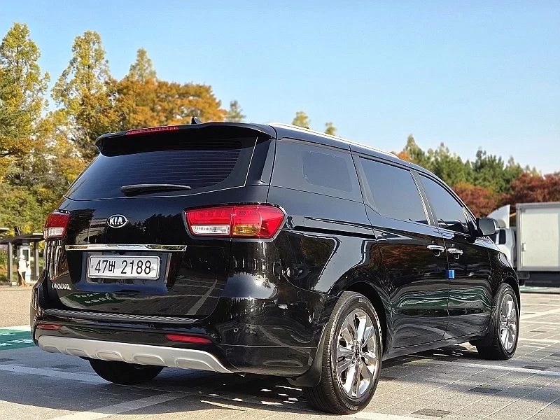 Kia Carnival