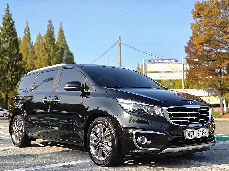Kia Carnival