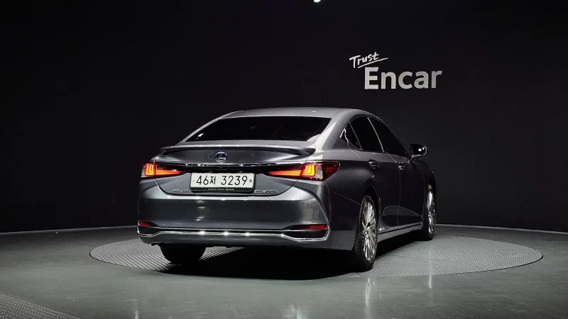 Lexus ES300h