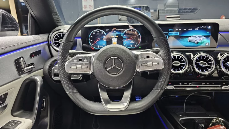 Mercedes-Benz CLA-Class