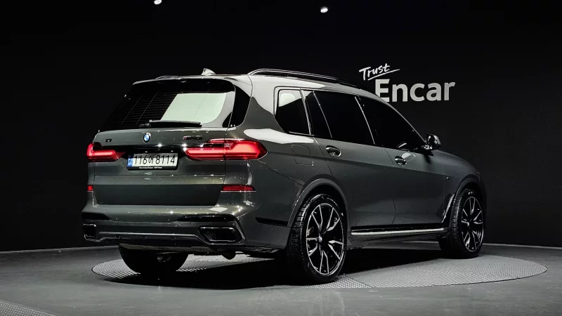 BMW X7