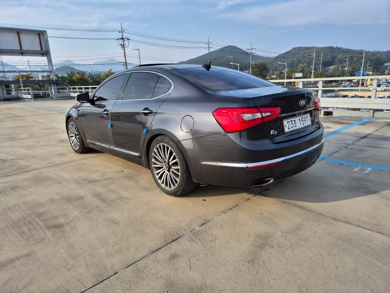 Kia K7