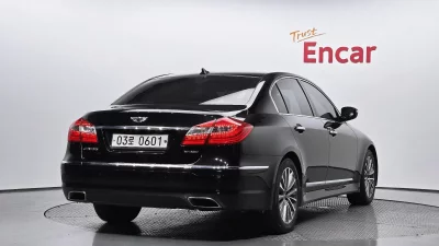 Hyundai Genesis
