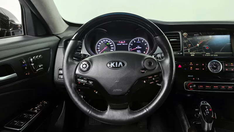Kia K9