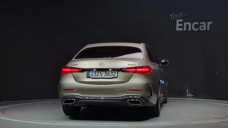 Mercedes-Benz C-Class