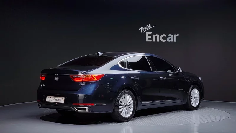 Kia K7