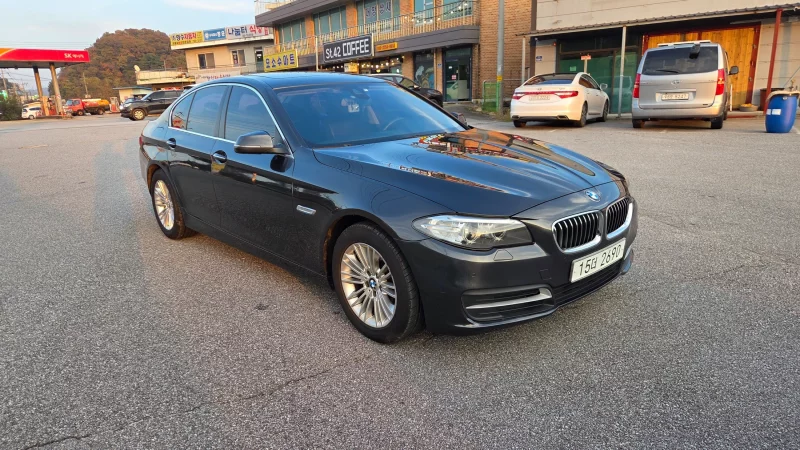 BMW 5-Series