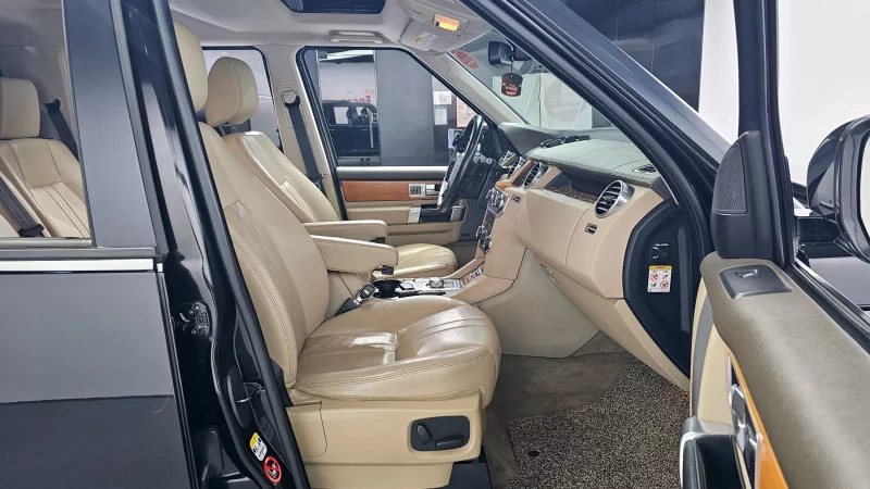 Land Rover DISCOVERY