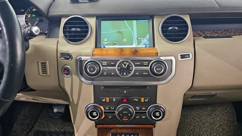 Land Rover DISCOVERY