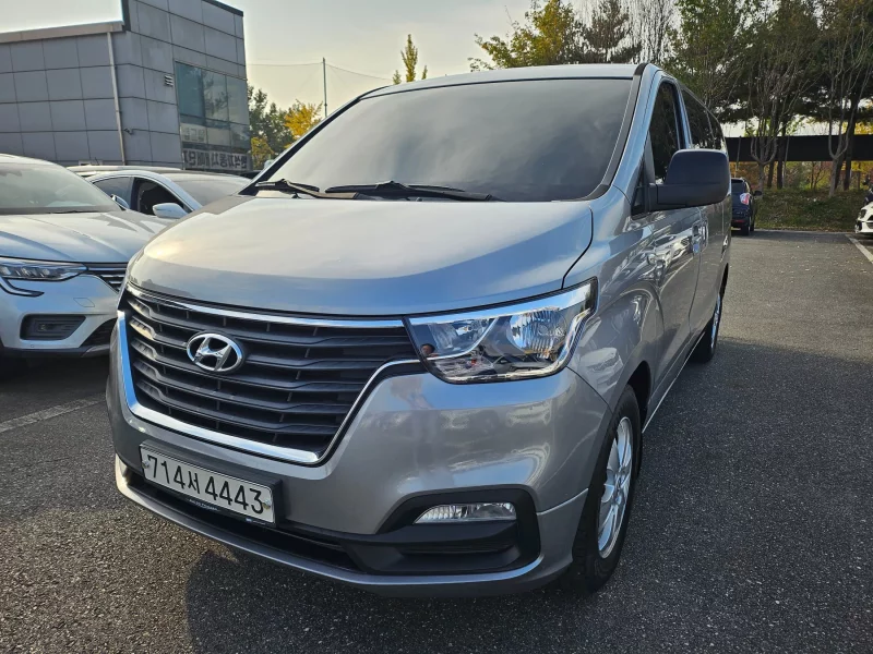 Hyundai Grand Starex