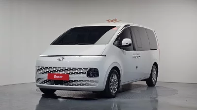 Hyundai Staria