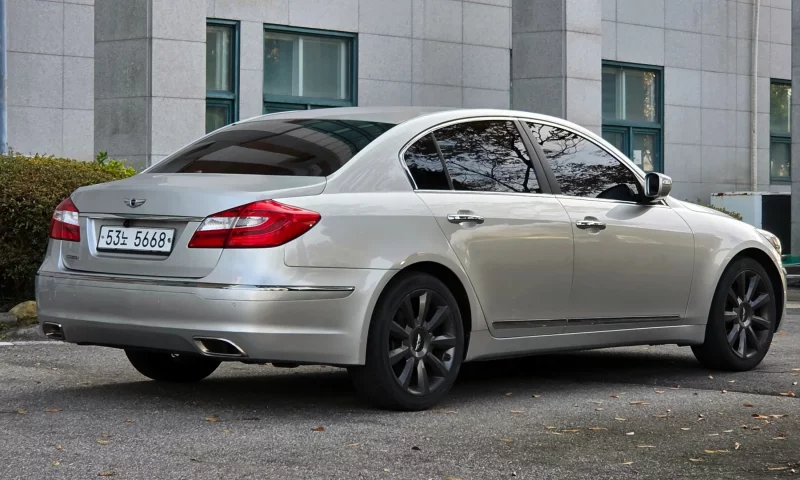 Hyundai Genesis