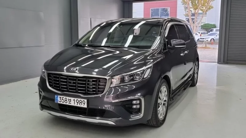 Kia Carnival