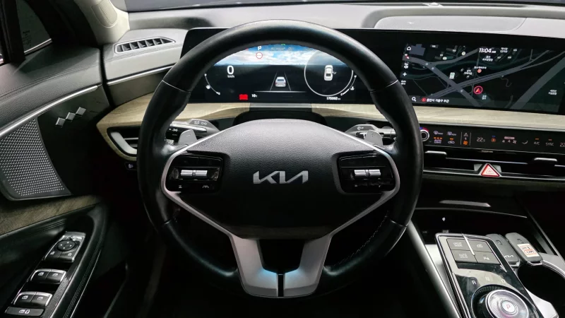 Kia K8