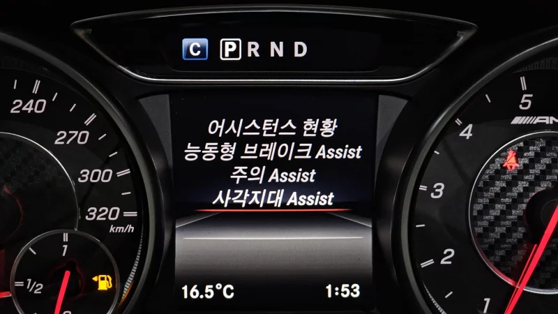 Mercedes-Benz GLA-Class